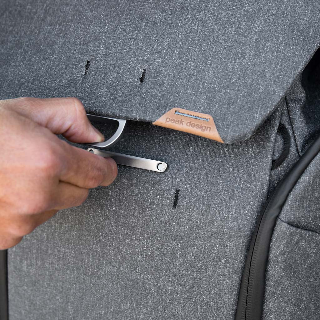 Everyday Backpack | 20L | Charcoal - Image 8
