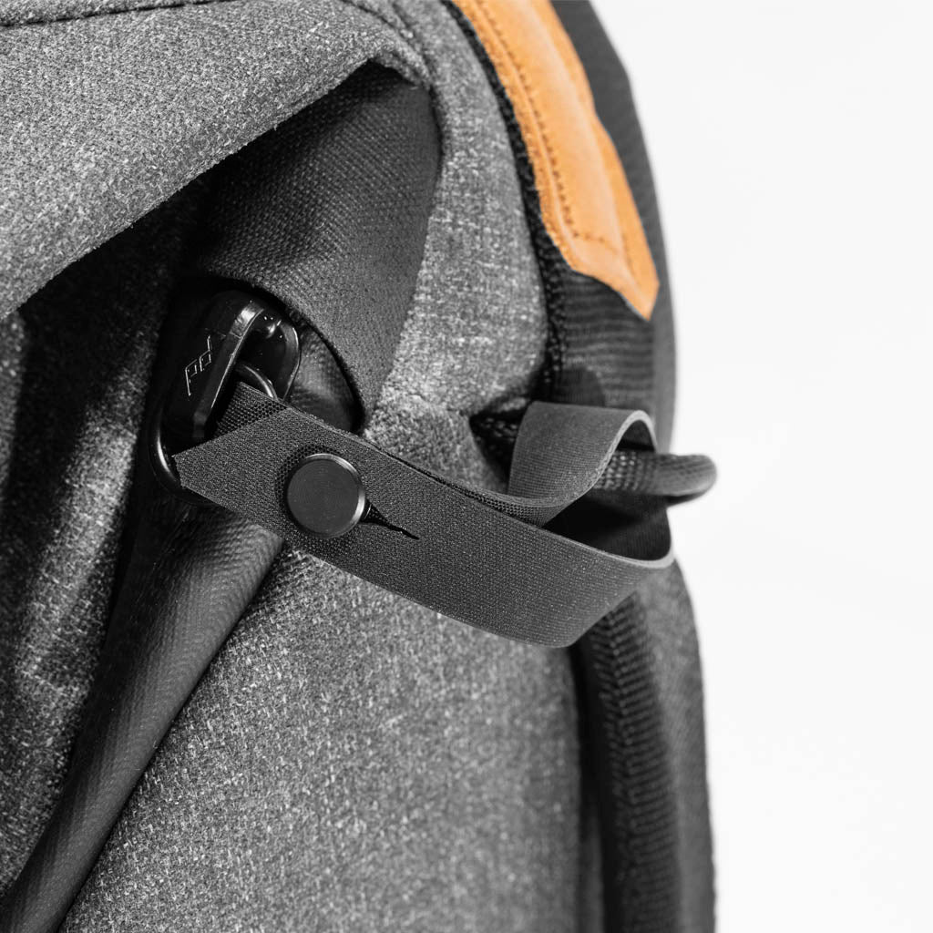 Everyday Backpack | 30L | Charcoal | Factory 2nd - Image 5