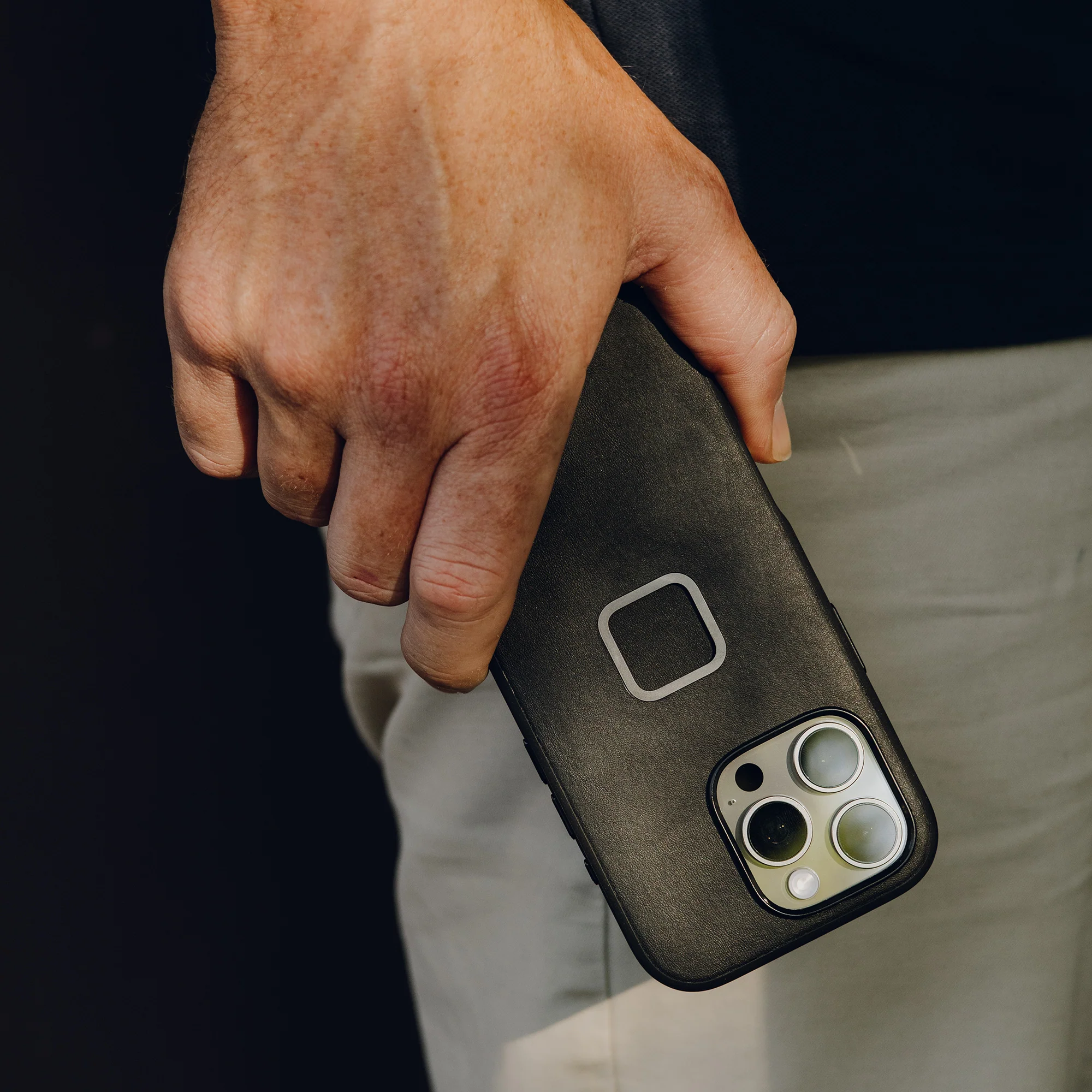 Everyday Clarino Case | iPhone 16 Pro Max Black - Image 2