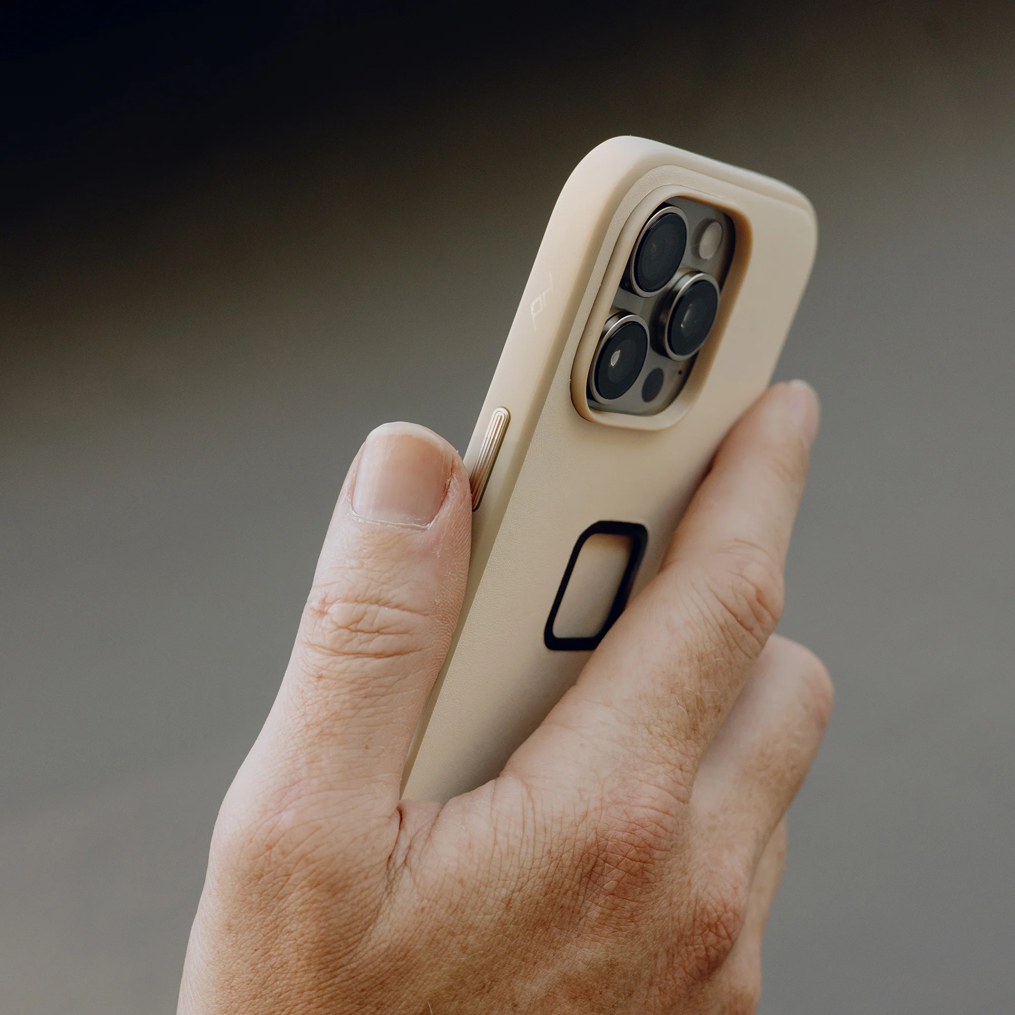 Everyday Clarino Case | iPhone 16 Pro Max Bone - Image 4